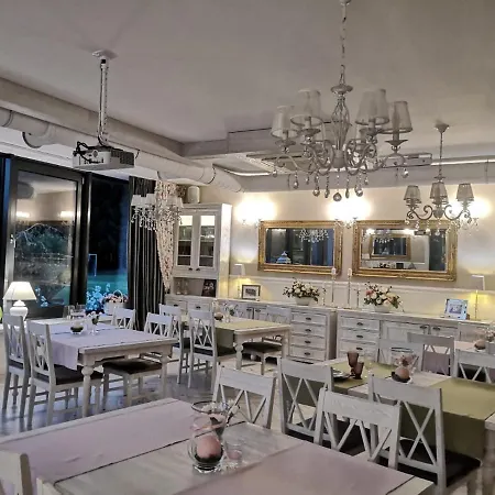 Dworek Nad Stawem Farm stay Stary Dzierzgon