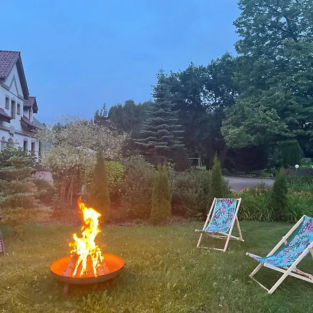 Dworek Nad Stawem Farm stay
